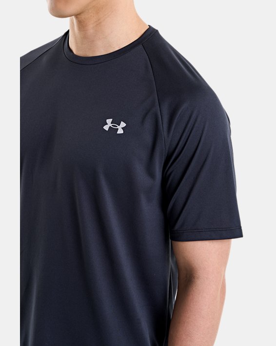 Men's UA Tech™ Reflective Short Sleeve in Black image number 4